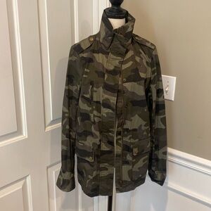 Love Tree Women's Camo Utility Jacket - Olive Green